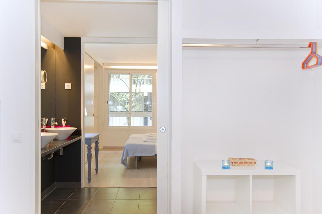 Montaber Apartments - Sagrada Familia Barcelona Ngoại thất bức ảnh