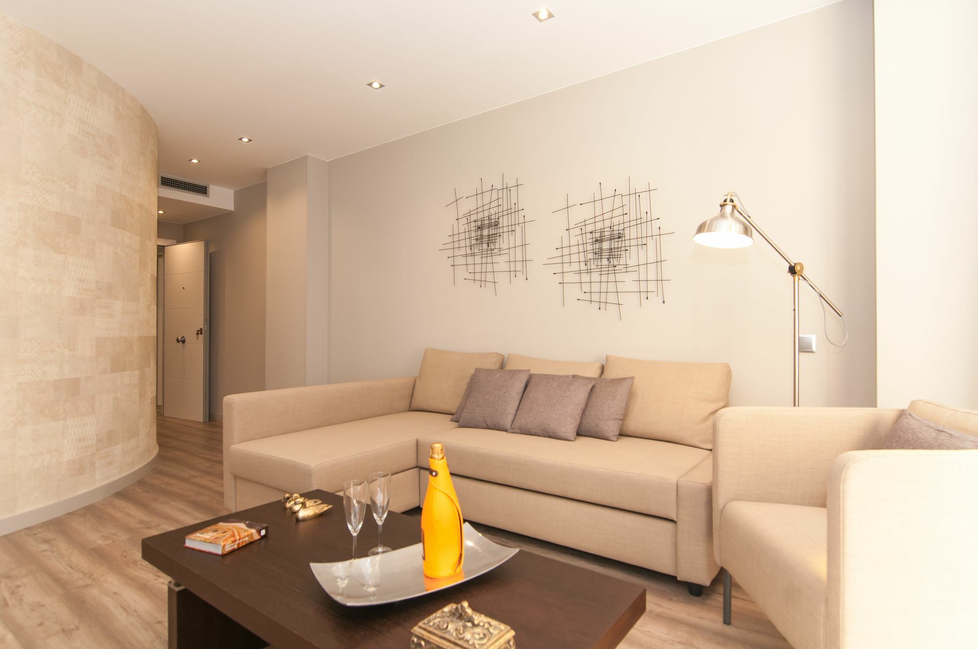 Montaber Apartments - Sagrada Familia Barcelona Ngoại thất bức ảnh
