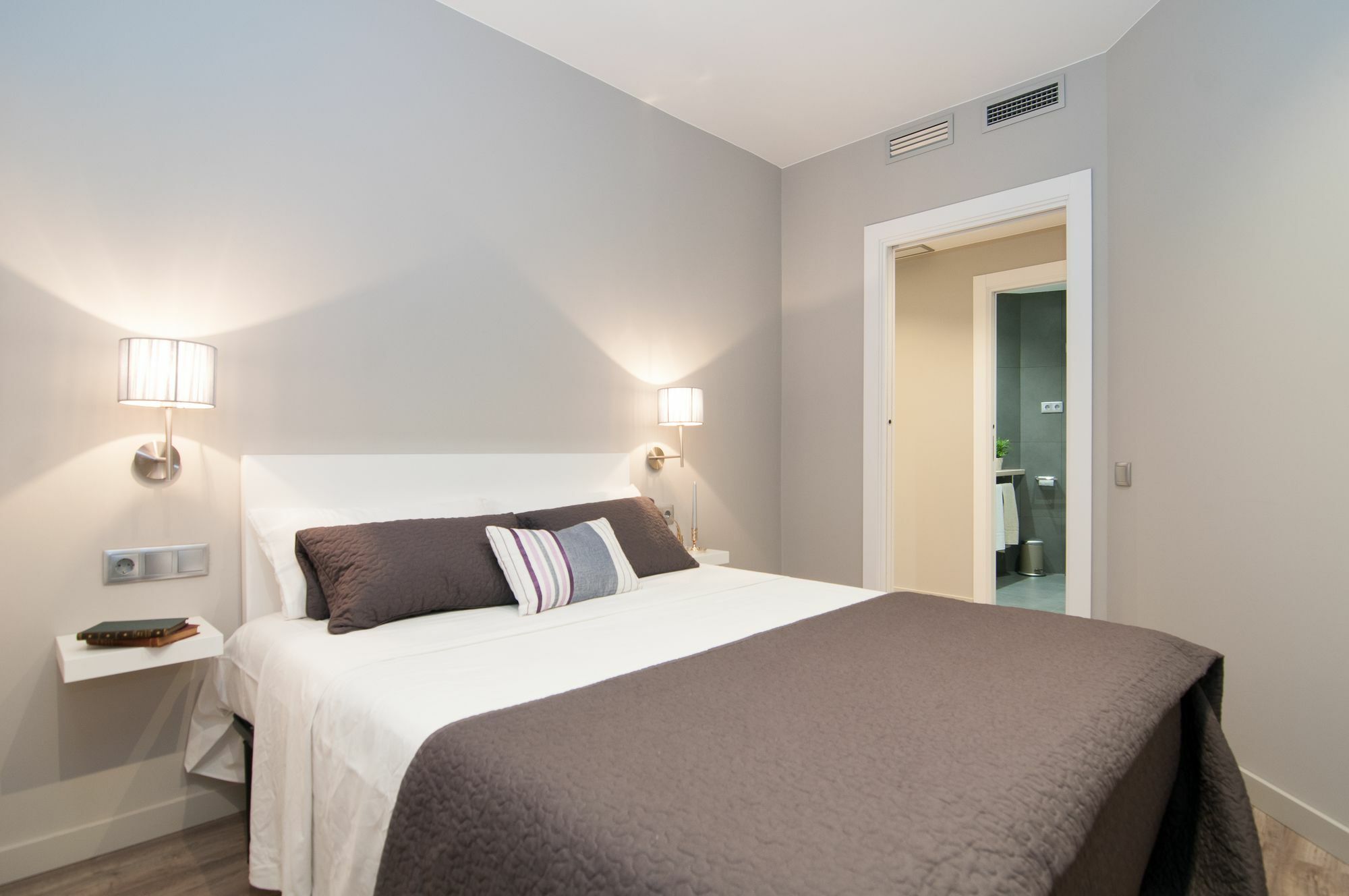 Montaber Apartments - Sagrada Familia Barcelona Ngoại thất bức ảnh
